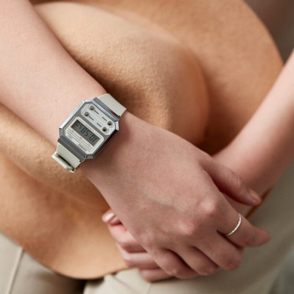 Casio Vintage Mod. Edgy - Cream