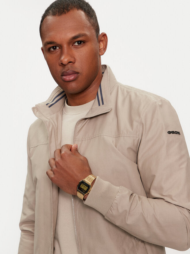Casio Vintage Mod. Iconic. Gold - Black