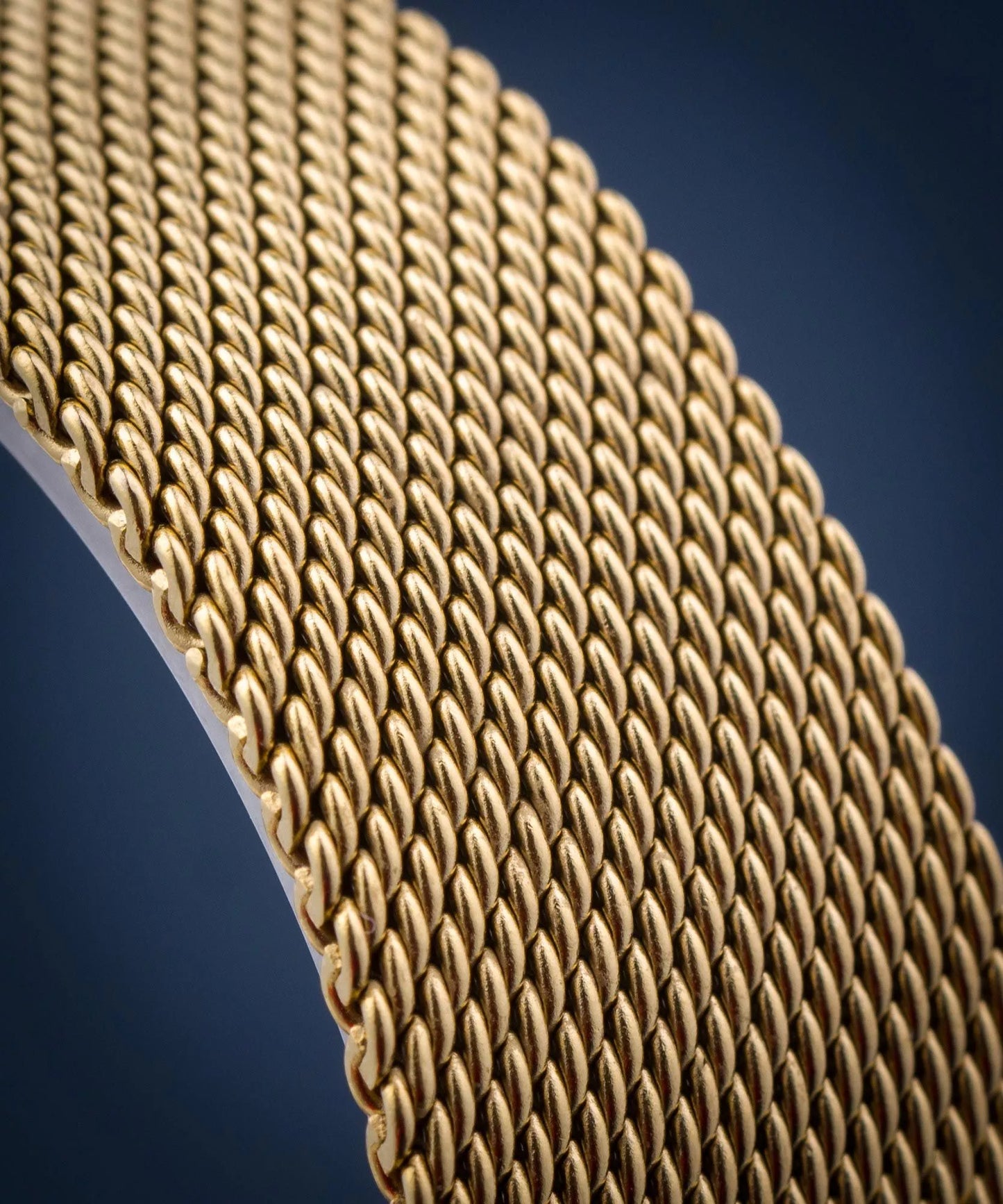 Casio Vintage Mod. Round - Gold Mesh