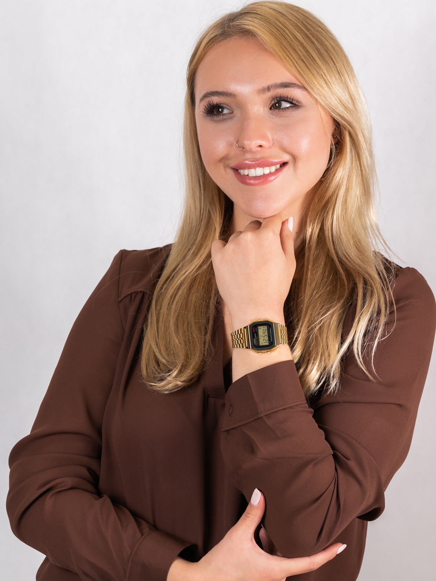 Casio Vintage Mod. Iconic. Gold - Black